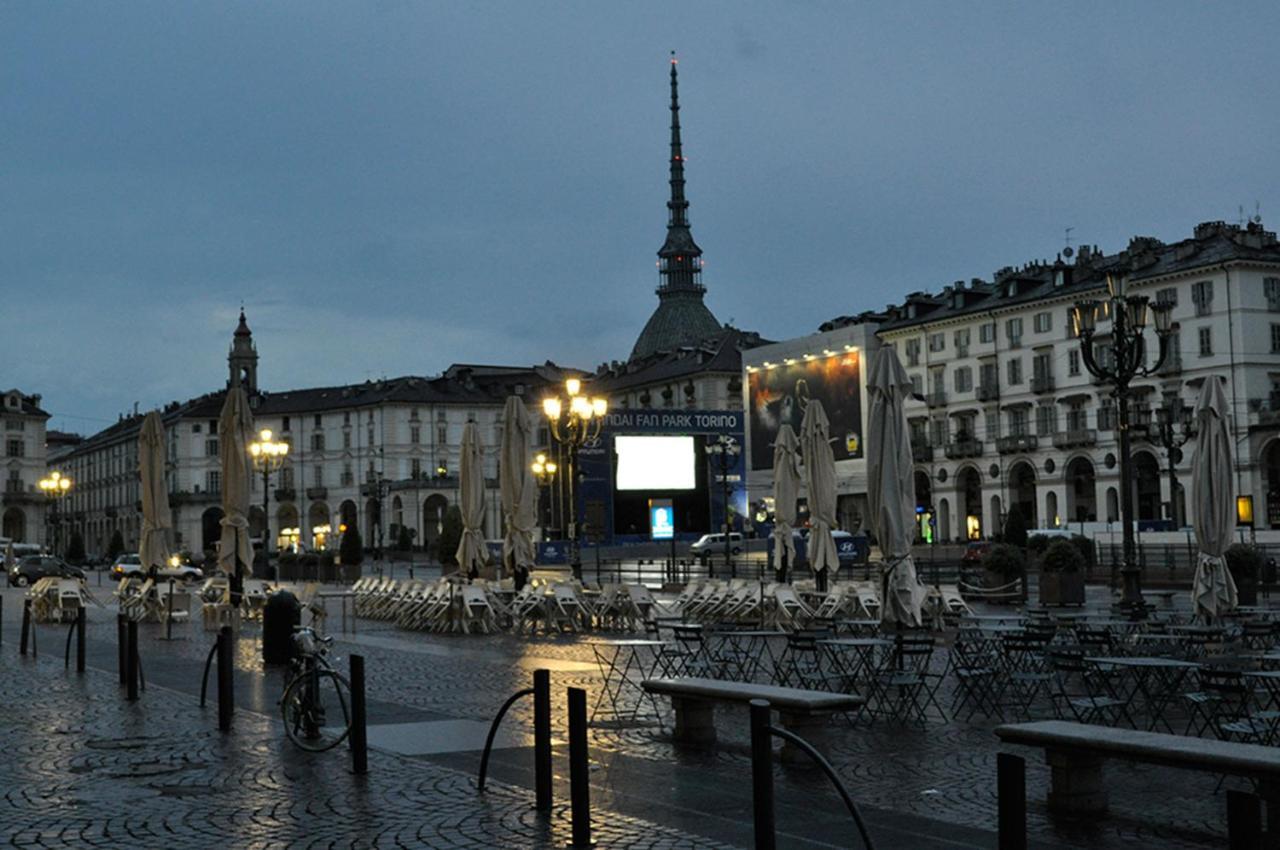 To.Sta Bwithoutb Home Sharing Nel Centro Di Torino Exterior photo